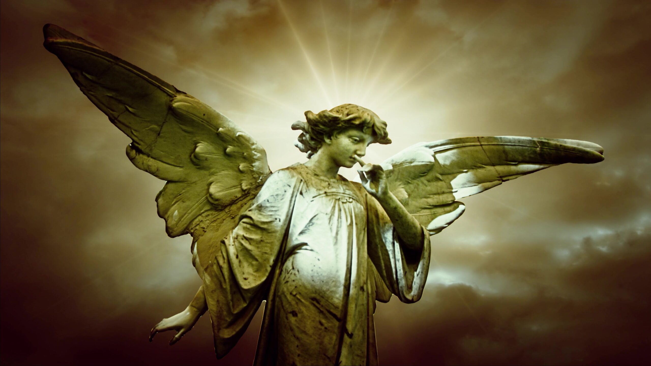 Heavenly Angelic Statue in Light 4K Loop