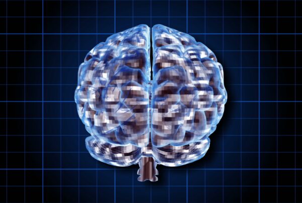 4K video loop of a digital 3D brain on a blue grid background with pixelated, brainstorming effect.