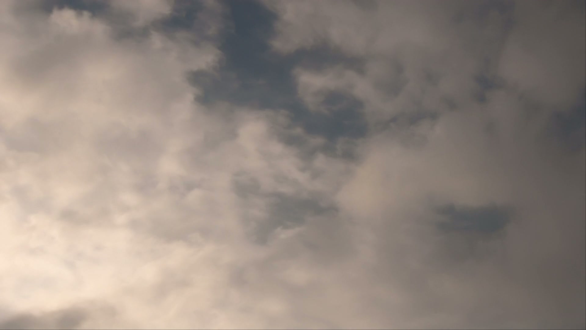 Serene Sky with Time-Lapse Clouds