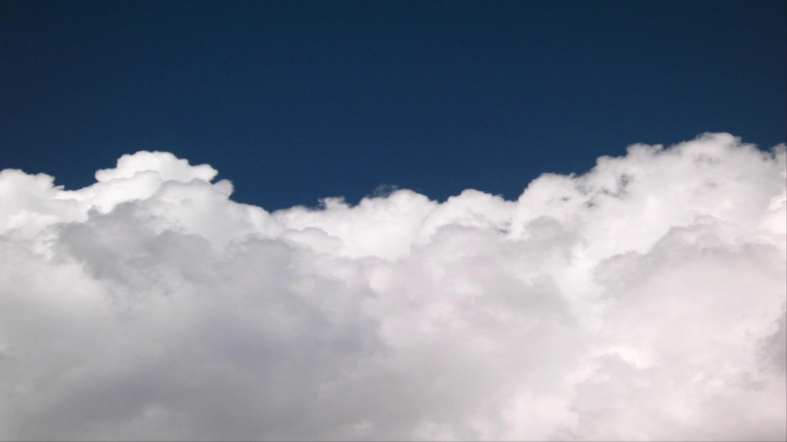 Sky with Fluffy Time-Lapse Clouds 4K Video