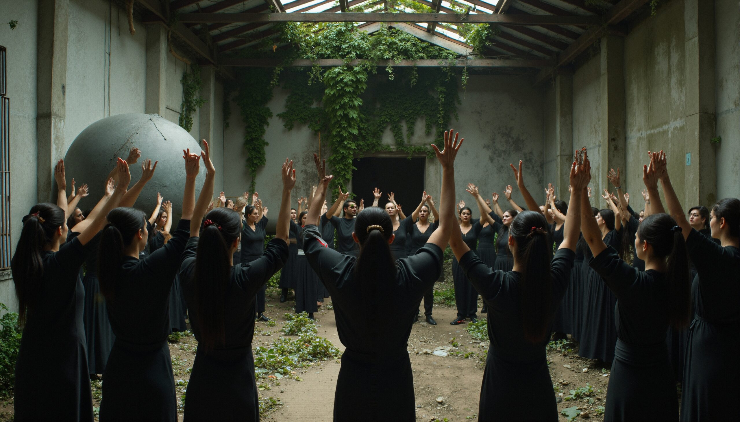 Circle of synchrony in nature