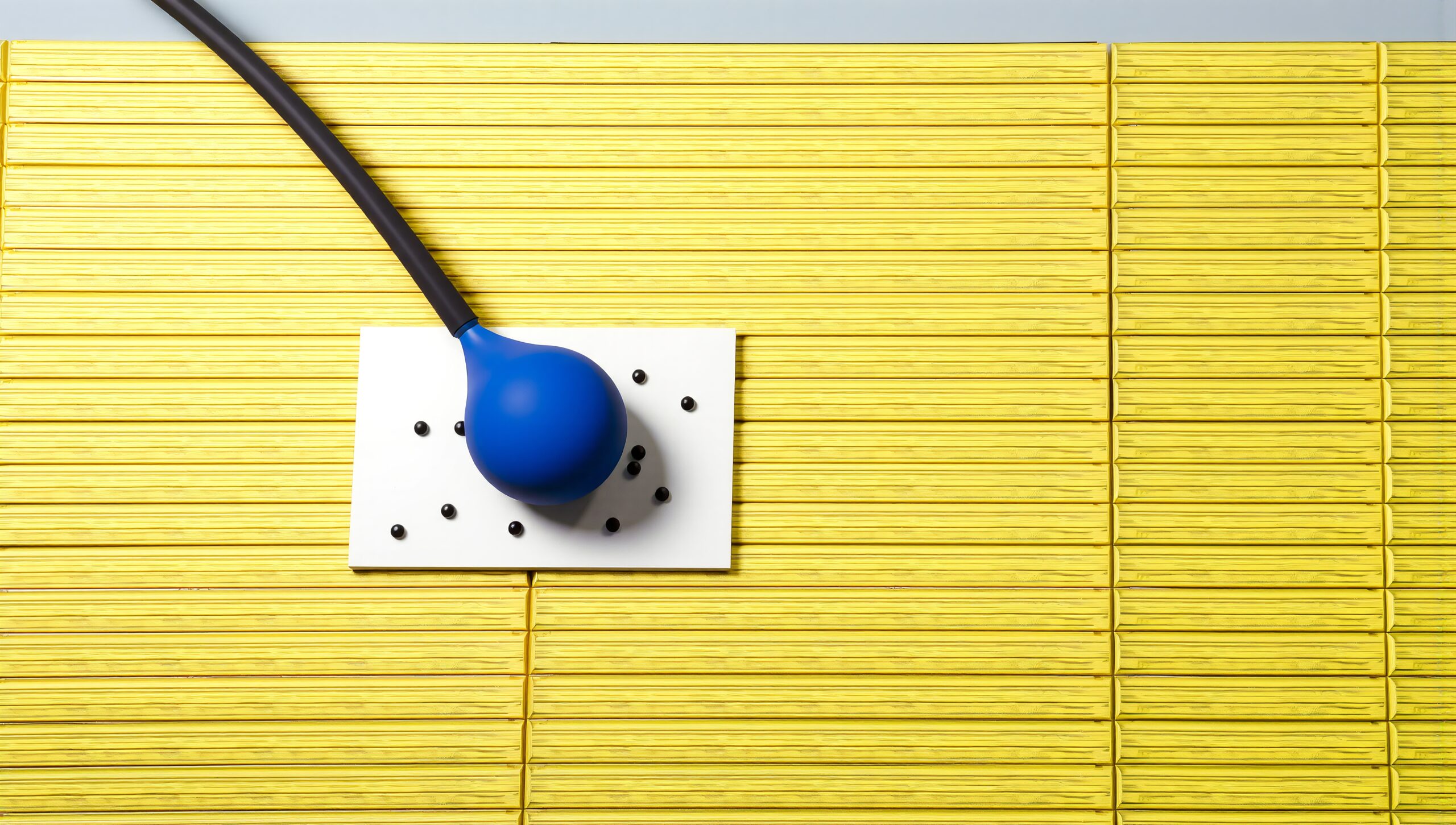 Blue Bulb on Yellow Blocks