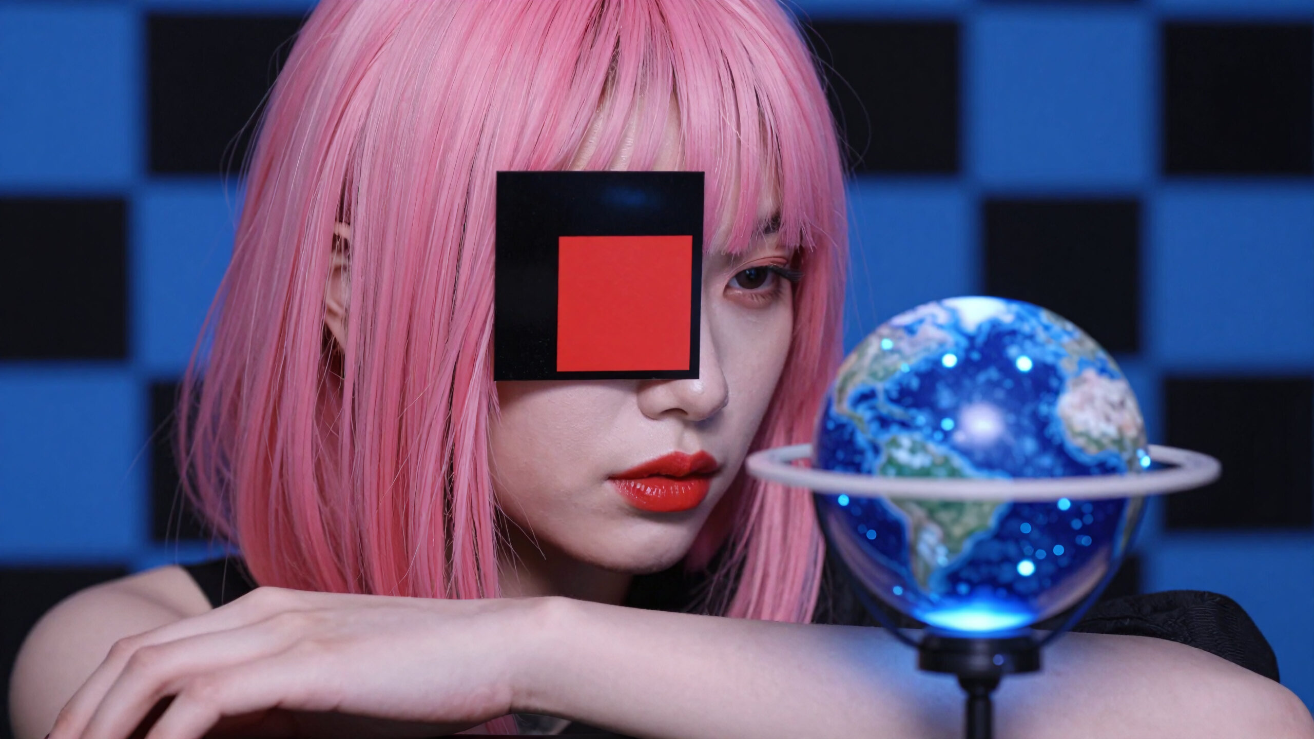 Pink Hair Globe Mystery